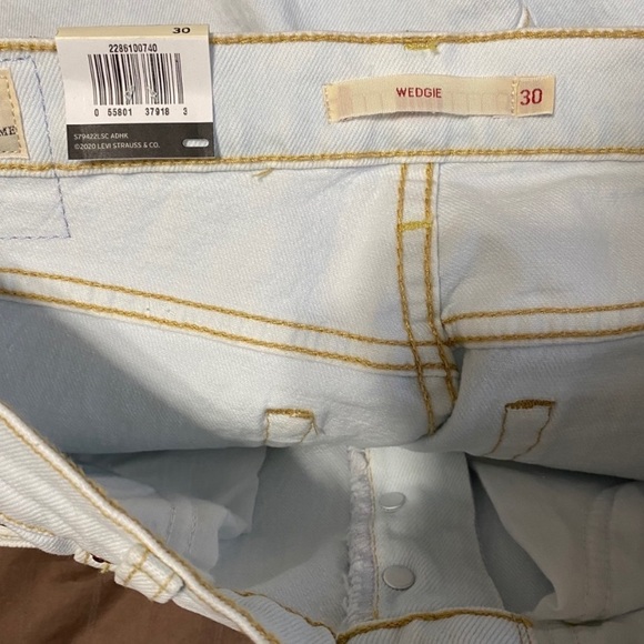 NWT Levi’s Wedgie Icon Faint Hearted Clean Size 30 - Picture 3 of 4